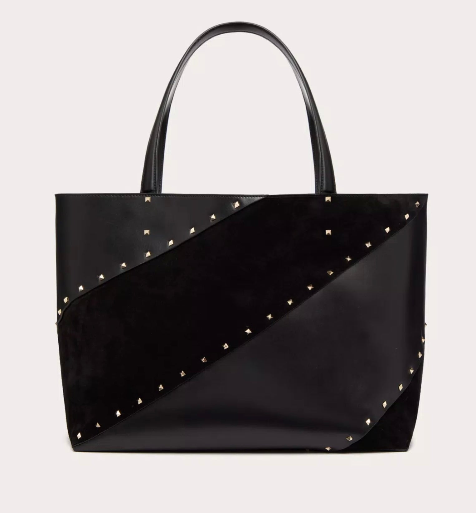 Valentino Garavani Shopping Bag Valentino Garavani Rockstud Wispy In Calfskin And Suede