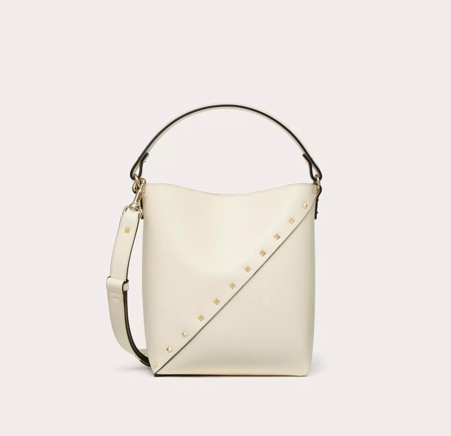 Valentino Garavani Valentino Garavani Rockstud Wispy Calfskin Bucket Bag