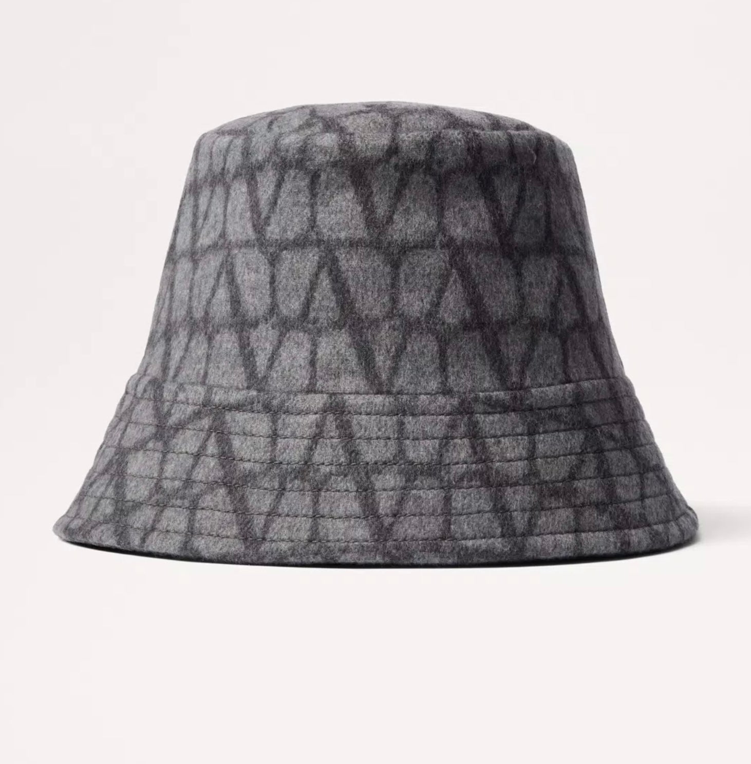 Valentino Toile Iconographe Reversible Bucket Hat