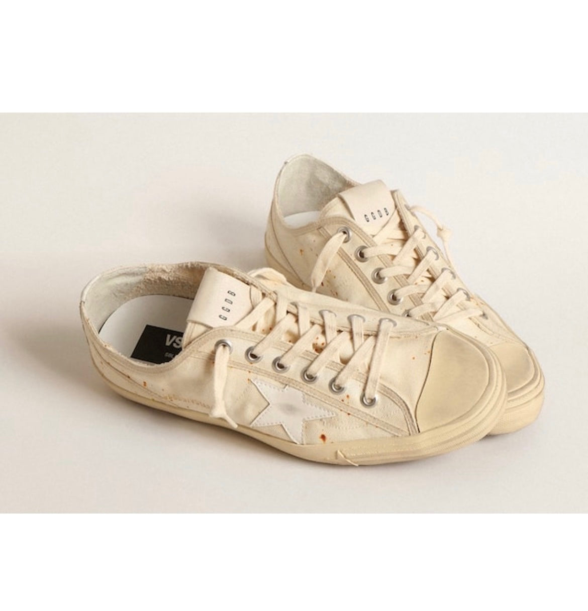 Golden Goose V Star 2 Sneakers