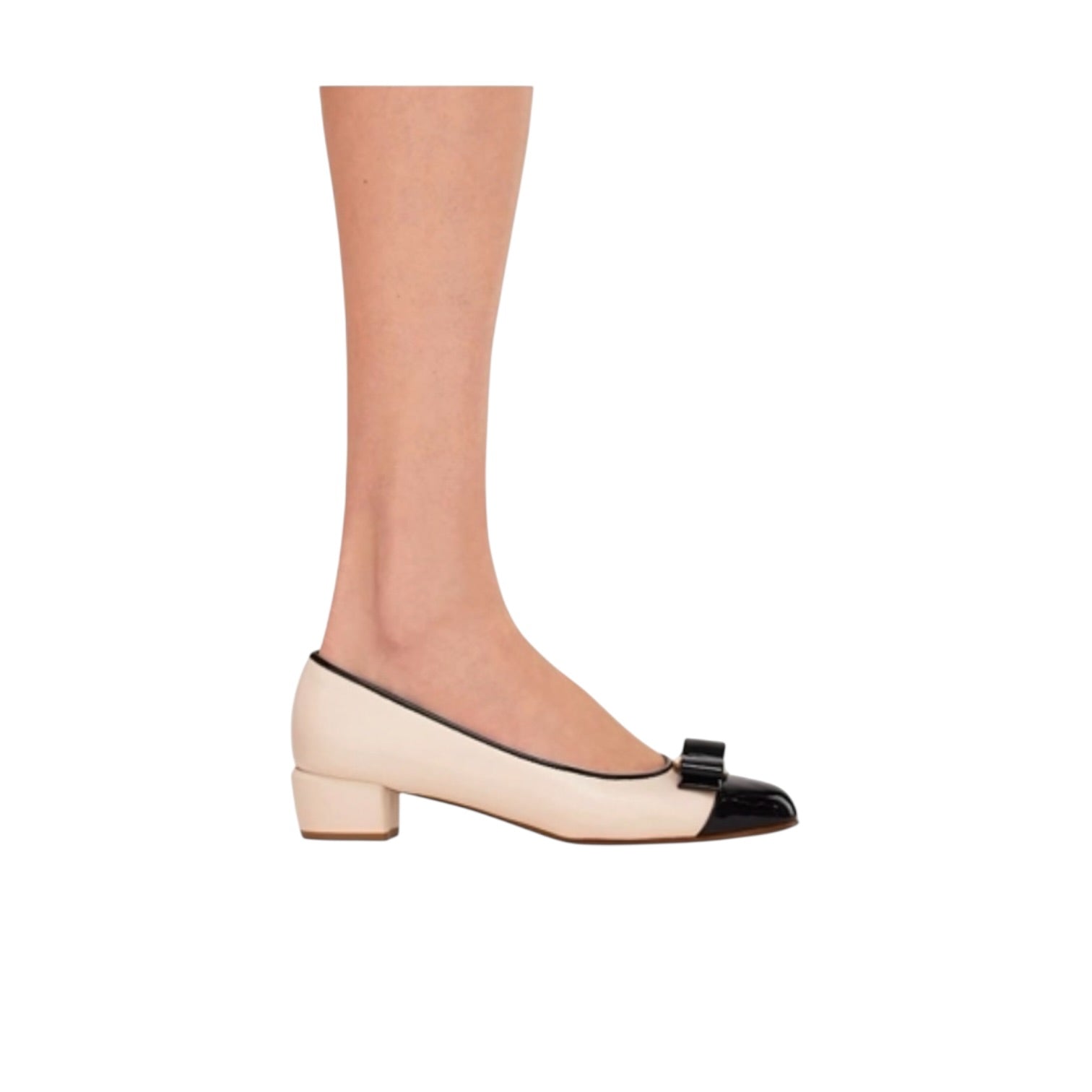 Ferragamo Vara Pump
