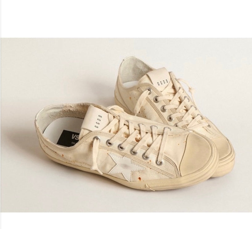 Golden Goose V-Star 2 Sneakers