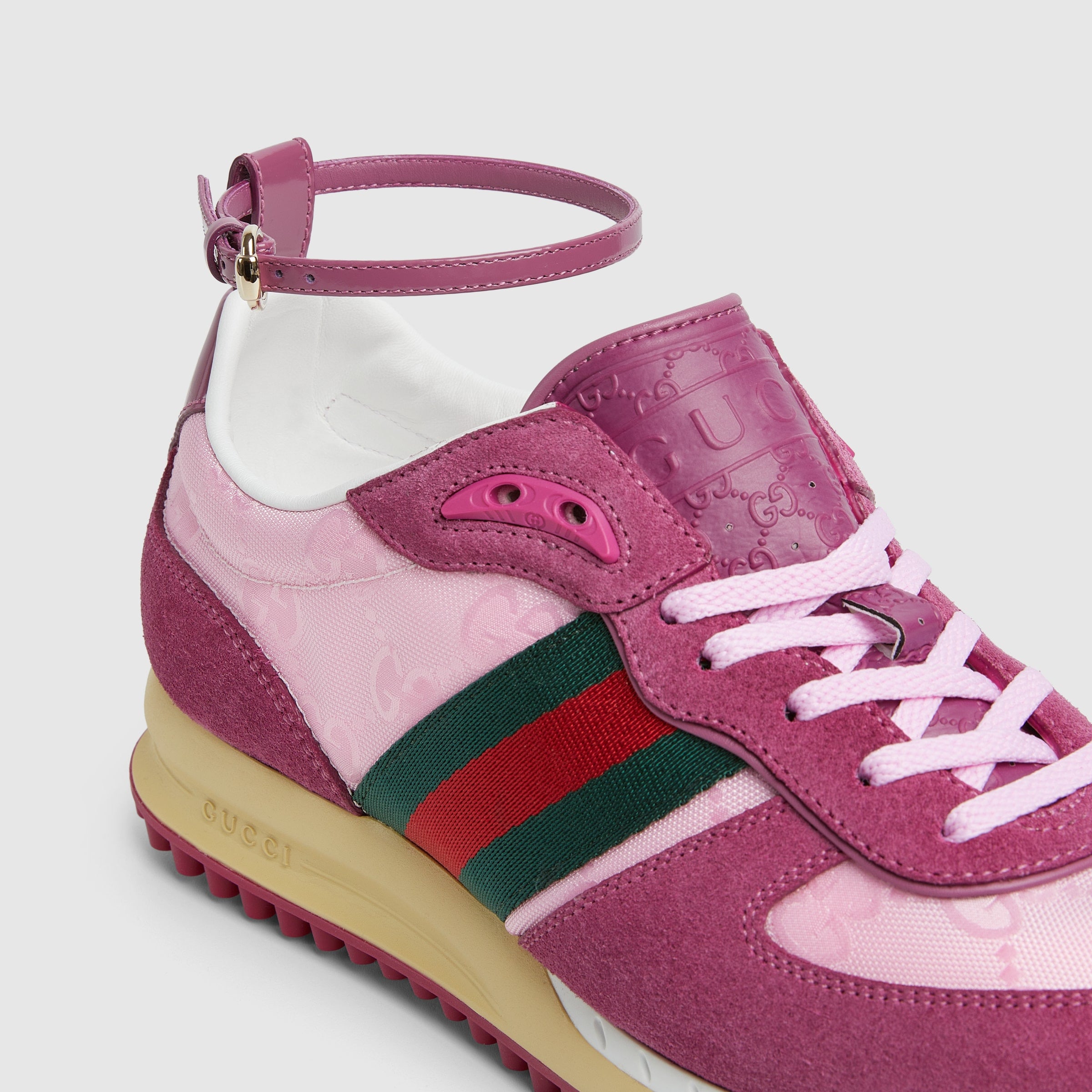 Gucci Re-Motion Sneakers