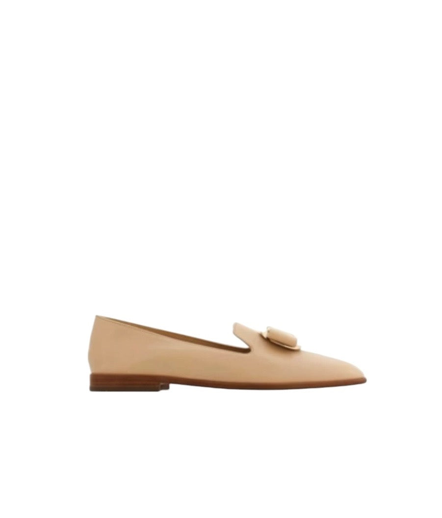 Ferragamo New Vara Plate Loafer