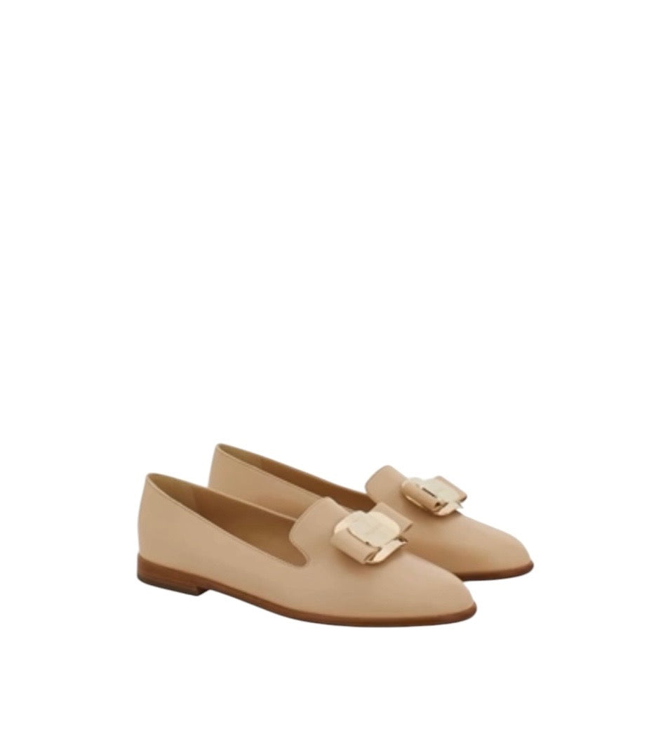 Ferragamo New Vara Plate Loafer