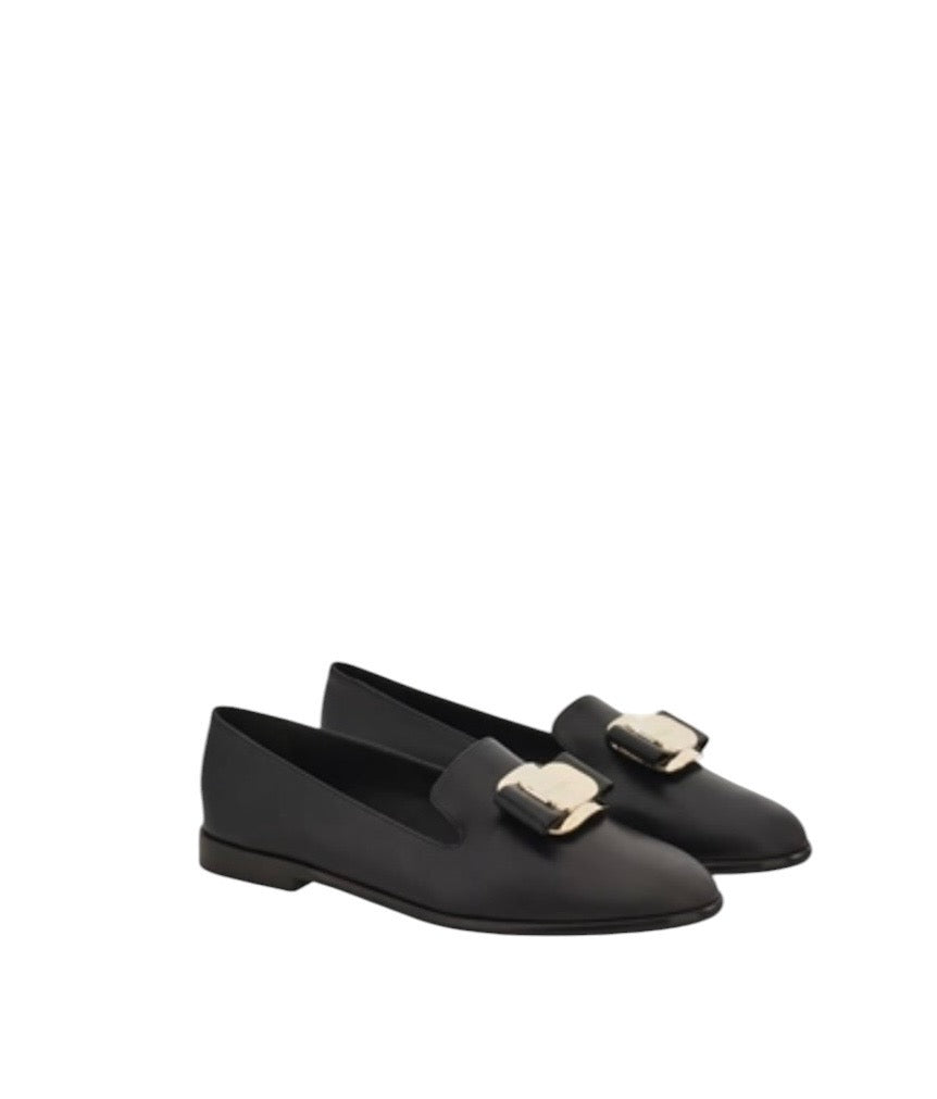 Ferragamo New Vara Plate Loafer