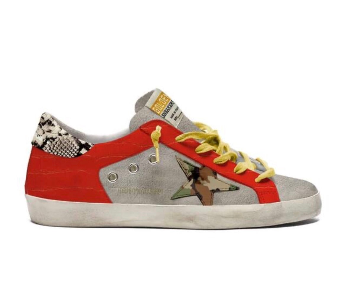 Golden Goose Super Star Sneakers