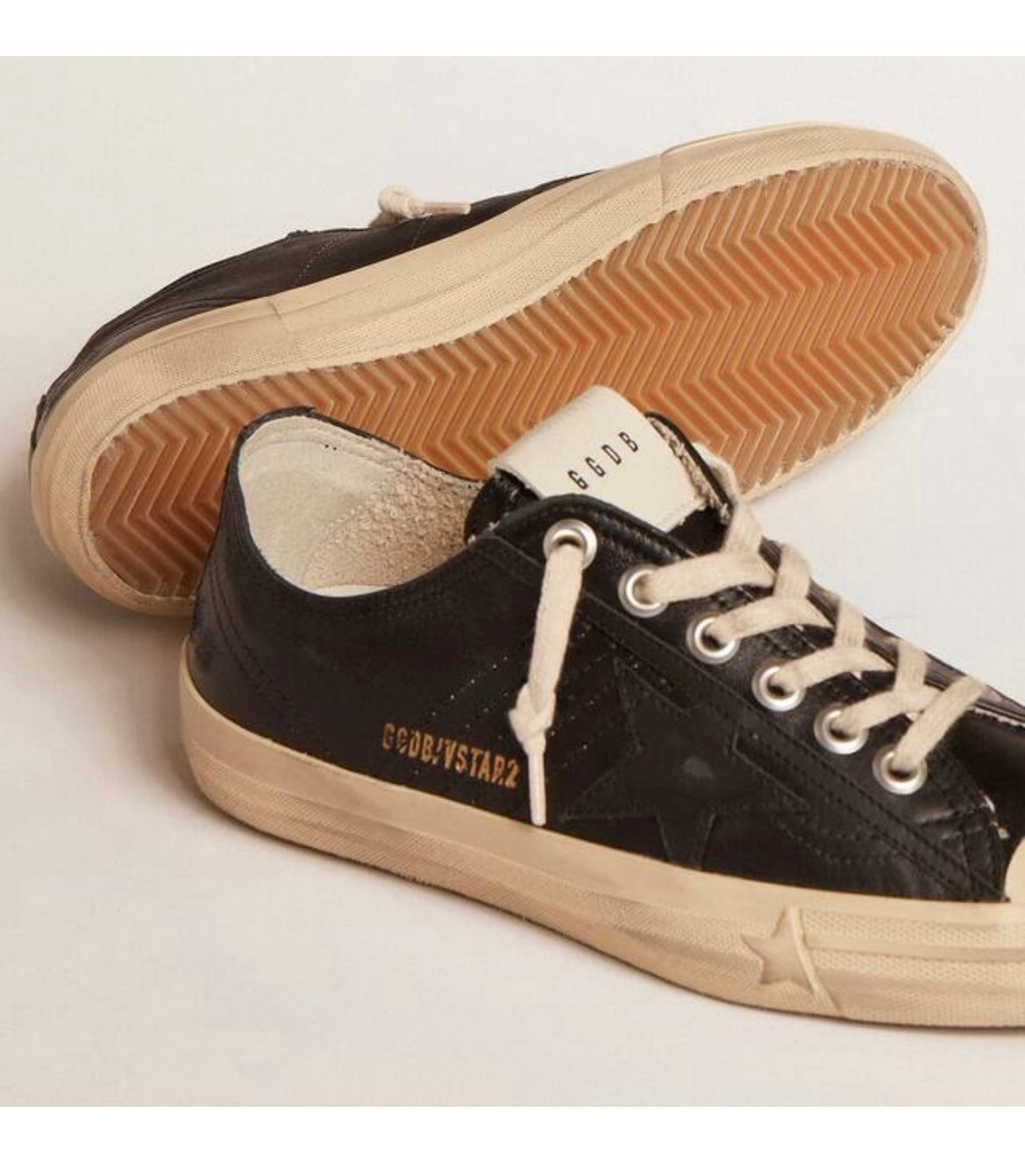 Golden Goose V Star 2 Sneakers