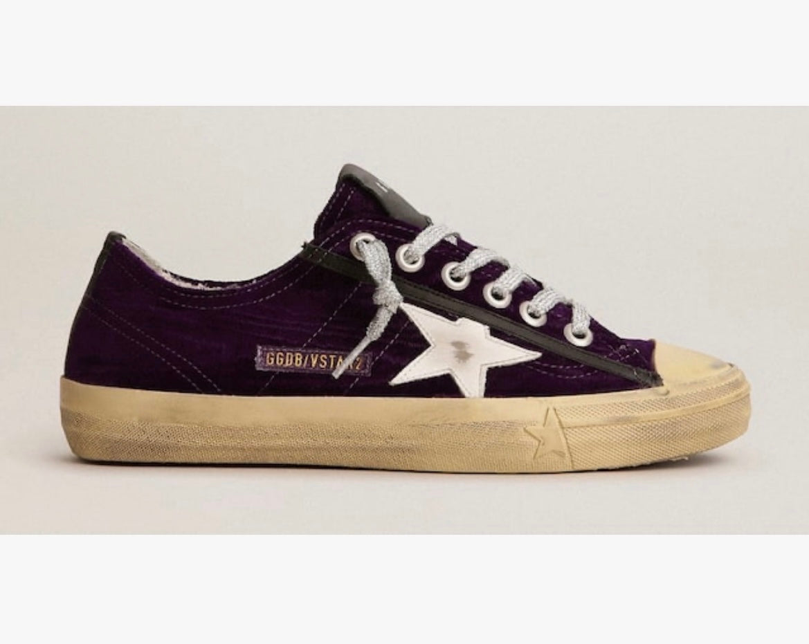 Golden Goose V Star 2 Sneakers