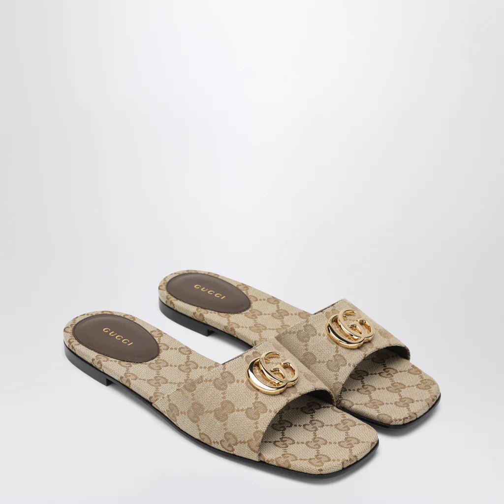 Gucci GG Slide Sandal (120)