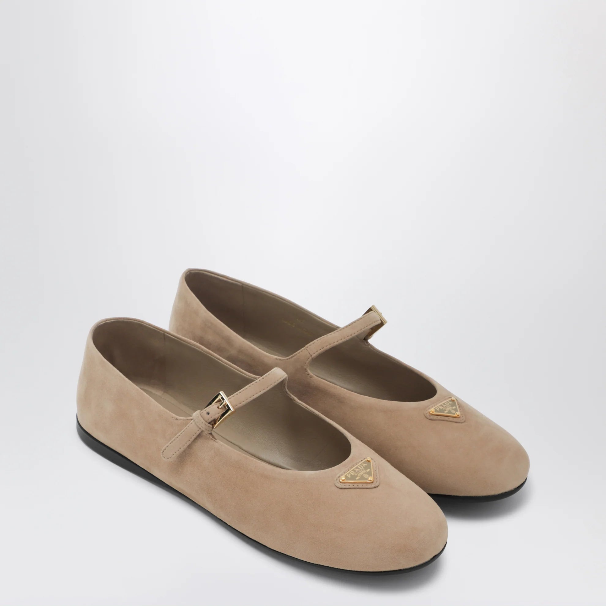 Prada Logo Ballet Flat (120)