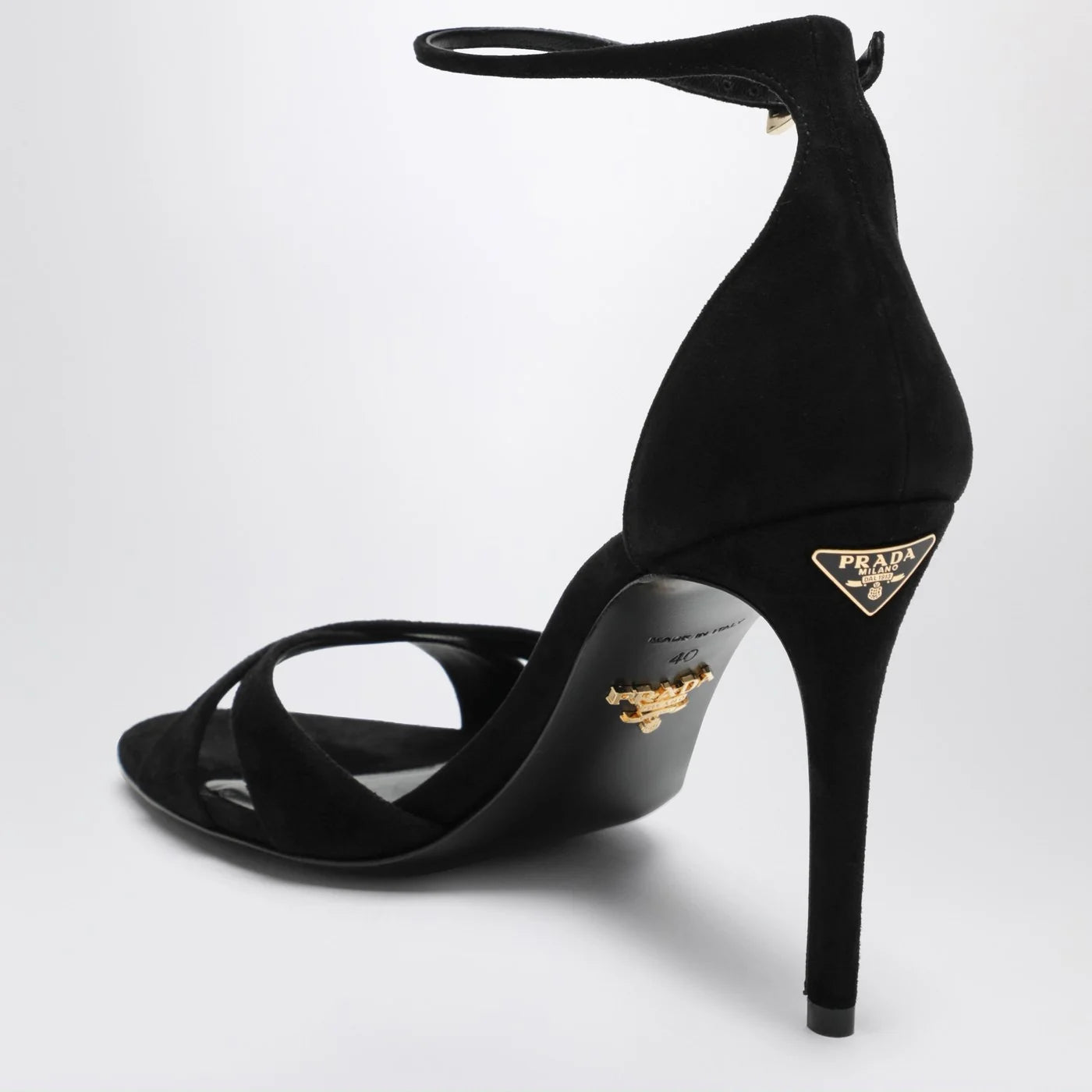 Prada Velvet Pump (120)