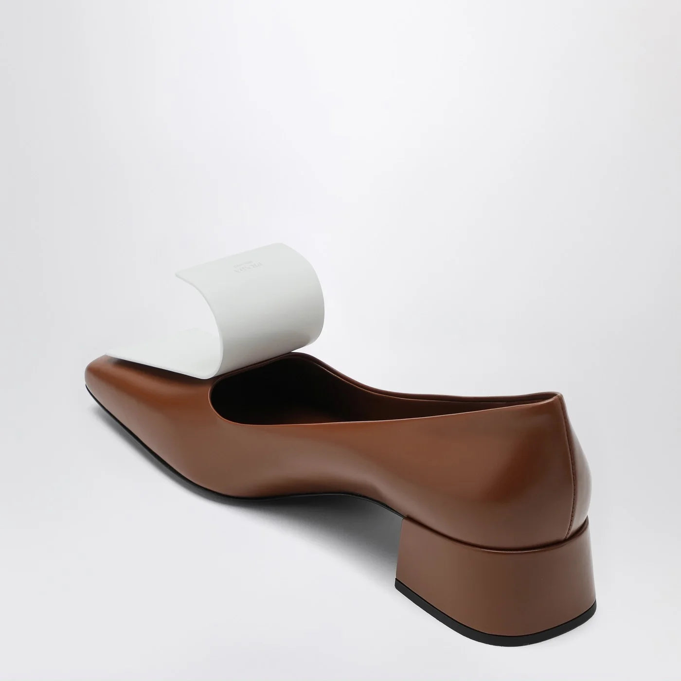 Prada Leather Pumps(120)