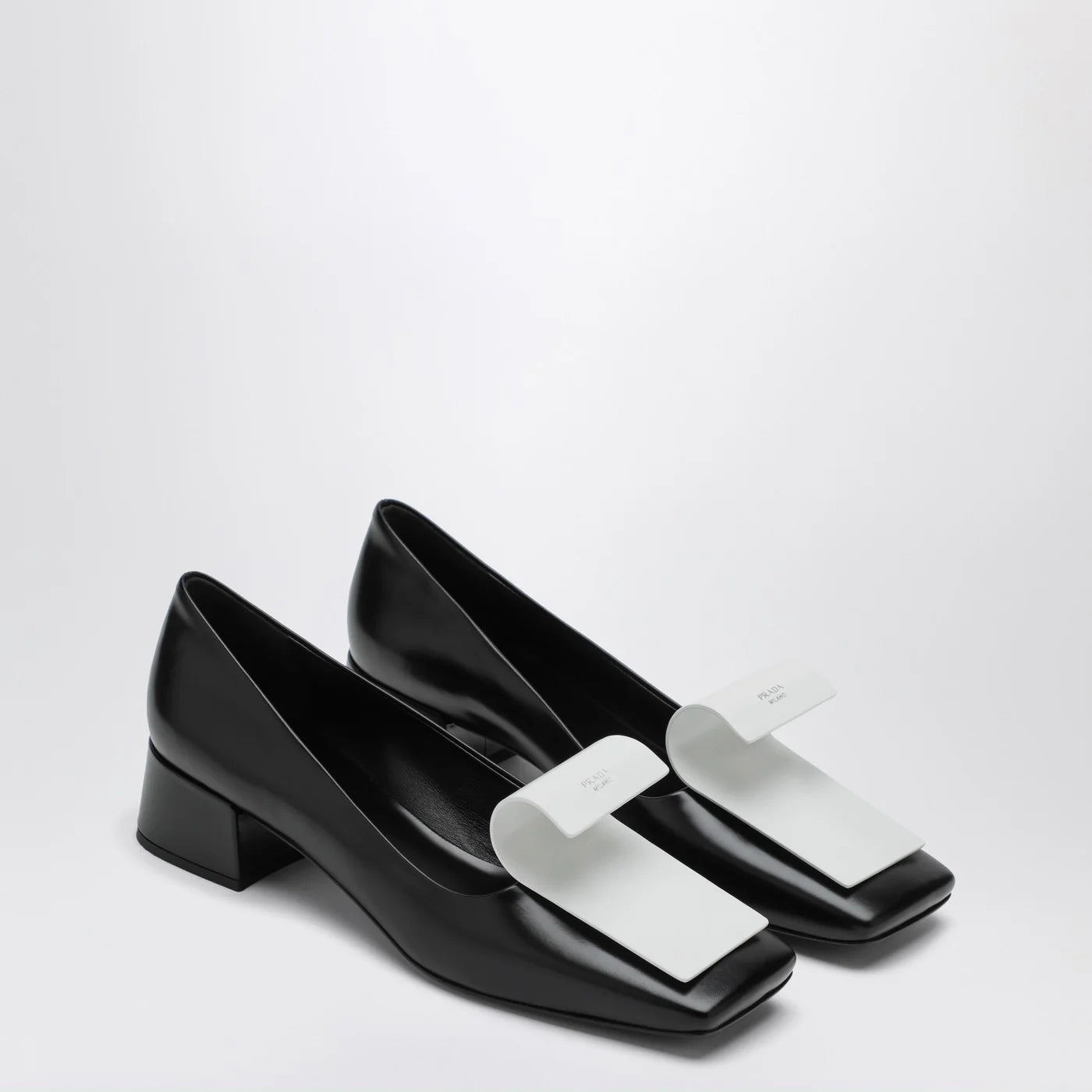 Prada Leather Pump (120)