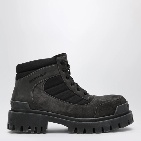 Balenciaga Combat Strike Boot (120)
