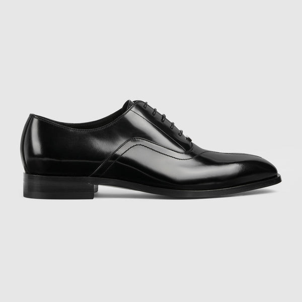 Gucci Topstitch Lace Up Shoe