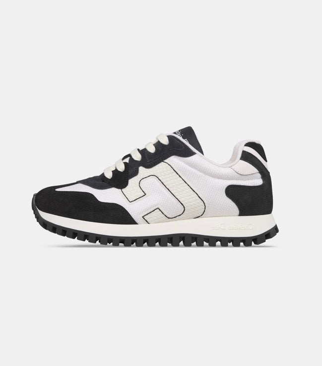 Dior C’est Dior Sneakers