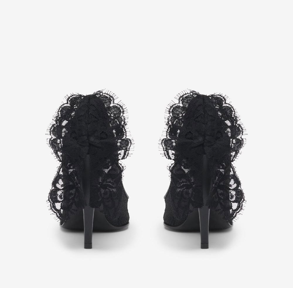 Alexander McQueen Heron lace Pumps