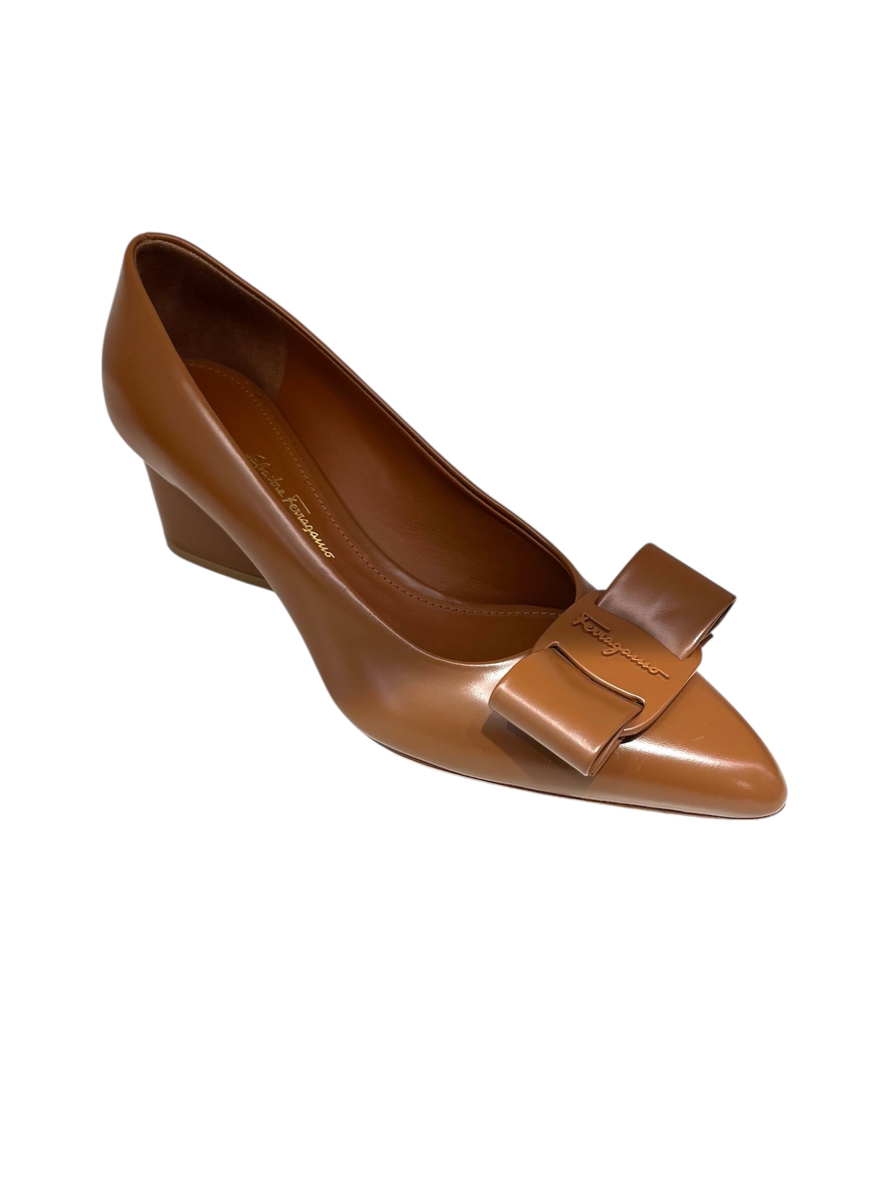 Ferragamo Bow Leather Pumps